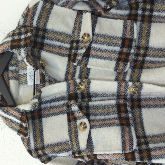 Zara Shacket - Picture 2 of 9